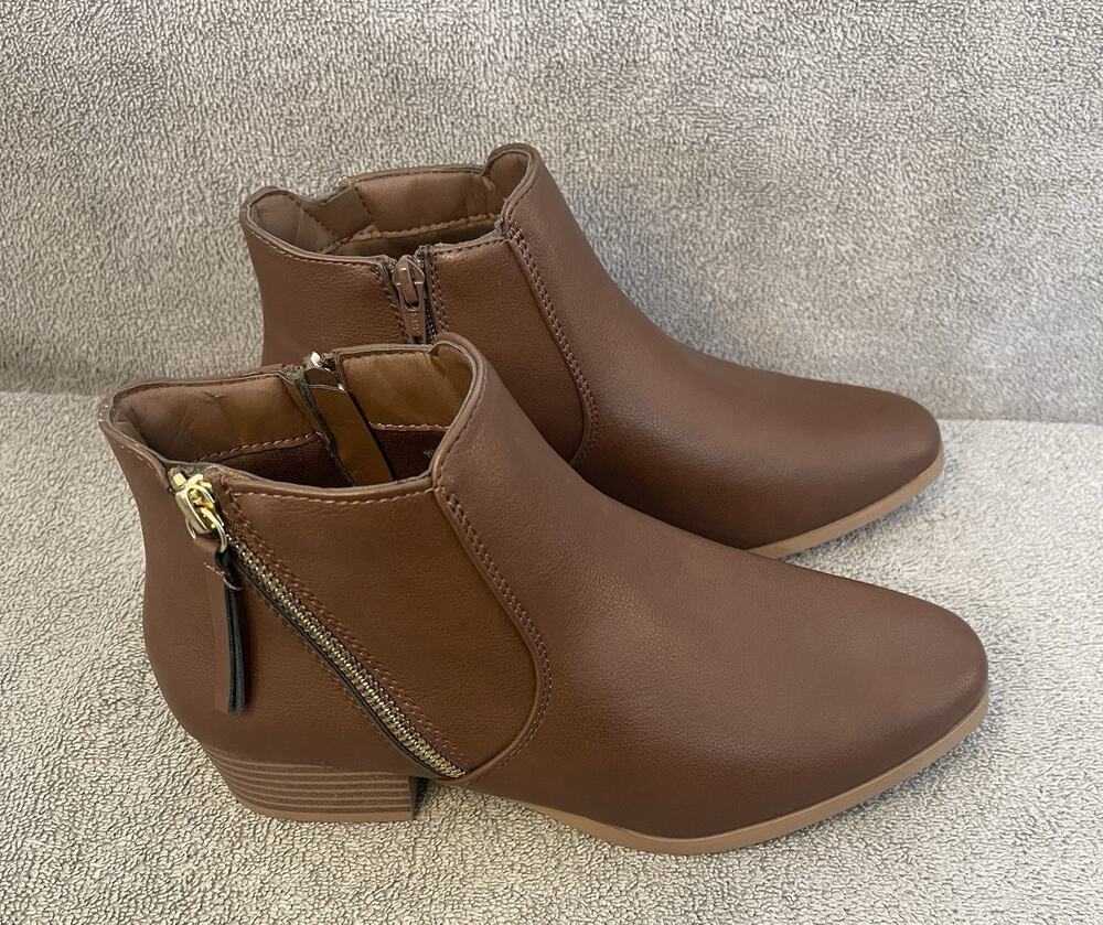 Croft & Barrow Ankle Boots Women’s Sze 8W Brown